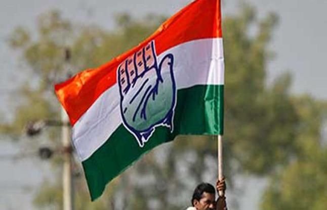 congress साइकिल से गठबंधन करने वाली कांग्रेस अपने नेताओं को बांटेगी चमचमाती बुलेरो