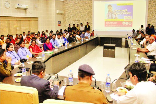 examination आखिर पुलिस ने क्यों कहां , परीक्षा का डरकर नहीं डटकर करें सामना