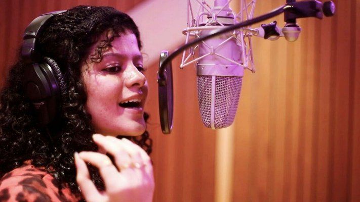 singer palak muchhal songs in star plus serial koi ‘कोई लौट के आया है’ के लिए पलक मुंछाल ने किया ‘लग जा गले’ का पुनर्सृजन