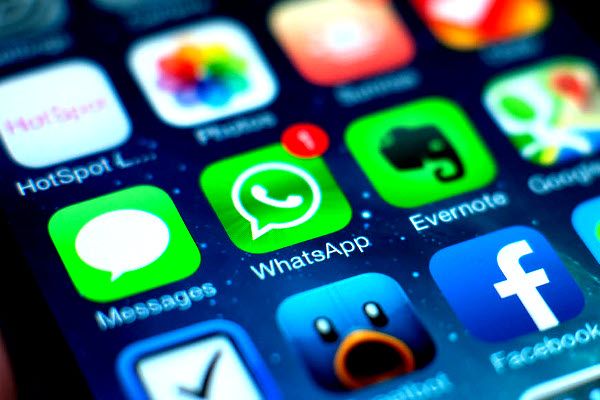 whatsapp आपके WhatsApp में छिपे हैं कुछ खास फीचर्स, इस तरह करें इस्तेमाल