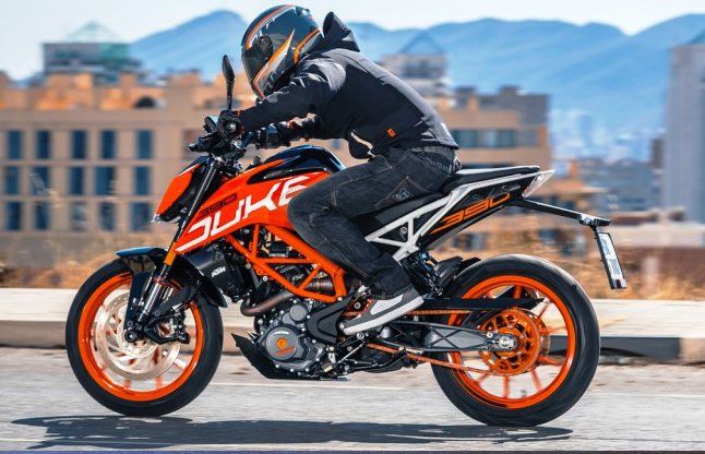 KTM Bike KTM ने भारत में लॉन्च की ये तीन दमदार बाइक्स, मिलेंगी ये खूबियां