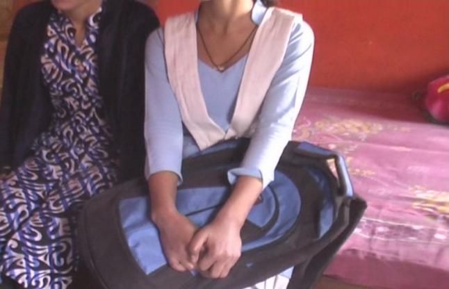 Girls धर्म परिवर्तन के डर से स्कूल नहीं जाती है ये 'बेटी', यह खबर पाकिस्तान की नहीं हिंदुस्तान की है