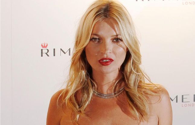 Kate Moss केट मॉस की अश्लील तस्वीरें हुईं हैक