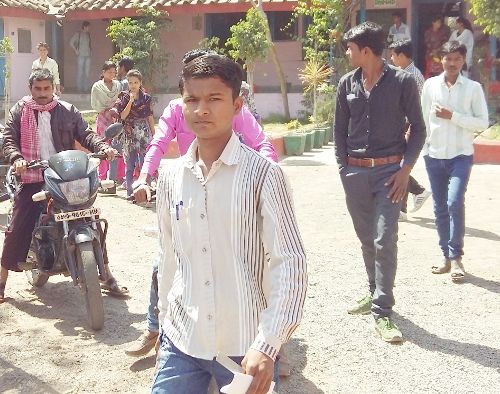 seoni सिवनी में धुआंधार नकल, जबलपुर फ्लाइंग स्क्वॉड ने पकड़े 6 नकलची