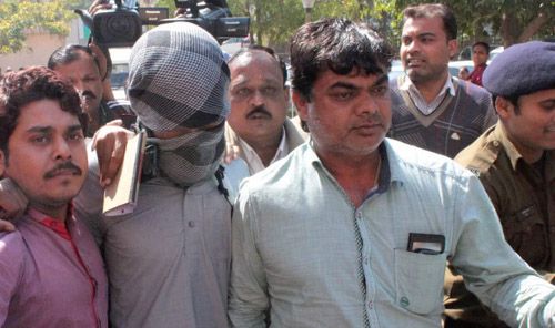 isis, is, isis terrorist organisation, isis attack ISI के भी संपर्क में थे ट्रेन में ब्लास्ट करने वाले आतंकी, सामने आये ये सबूत