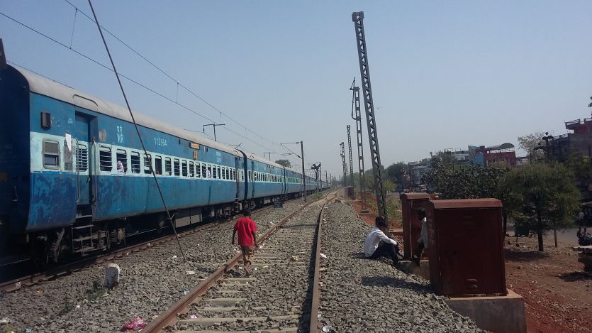 raisen लोगों की उम्मीदों पर फेरा पानी तीन महीने ही चलेगी सीजनल स्पेशल ट्रेन