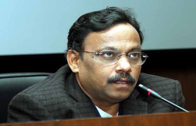 Vinod Tawde बनकर रहेगा हिंदी भाषा भवन : विनोद तावड़े