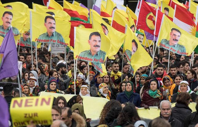 Erdogan जर्मनी में 30,000 कुर्दों ने एर्दोगन के खिलाफ किया प्रदर्शन