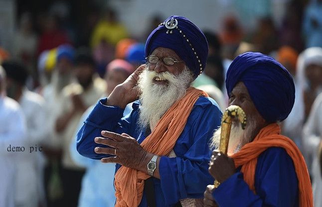 Sikh Community पाकिस्तान जनगणना में शामिल न किए जाने से सिख समुदाय निराश