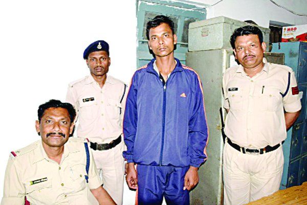 satna news आरक्षक भर्ती फर्जीवाड़ा: जालसाजी कर बन गया पुलिस आरक्षक