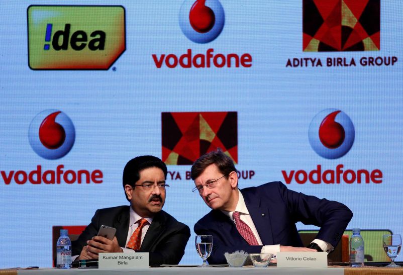 Idea voda आइडिया-वोडाफोन का हुआ विलय, ऊपरी स्तर से 25 फीसदी गिरा आइडिया का शेयर