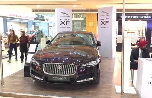 Dehradun auto expo ऑटो एक्सपो 2017 में लग्जरी कारों और बाइक्स की रही धूम