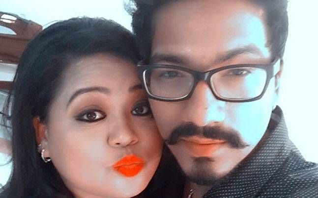 Bharti Singh कॉमेडियन भारती बोलीं- मंगेतर बोलता है रणवीर की पप्पी ले, अक्षय की गोद मे बैठ जा