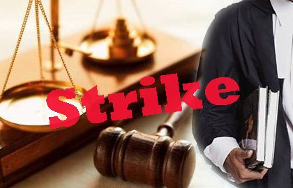 protest, lawyers protest, strike, strike in mp, ad अपनी मांगों को लेकर वकीलों का विरोध प्रदर्शन