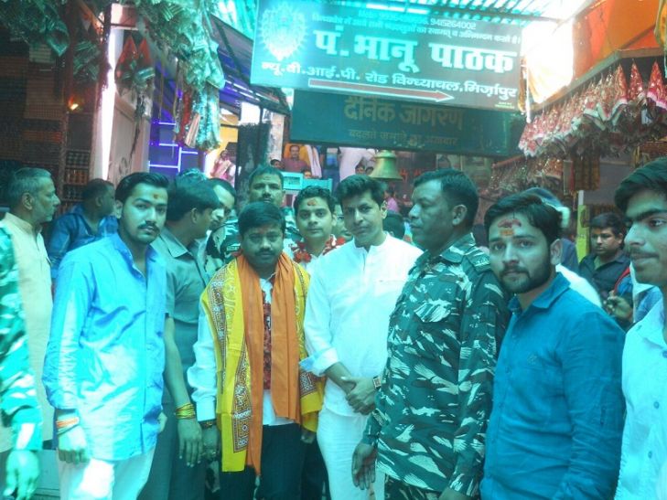 Nand Gopal Nandi कैबिनेट मंत्री नंद गोपाल नंदी ने किया विंध्याचल मंदिर में दर्शन-पूजन