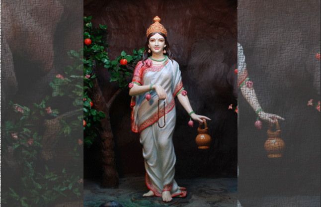 ma brahmacharini नवरात्रि के दूसरे दिन ऐसे करें मां ब्रह्मचारिणी की पूजा, दूर होगा हर संकट, पूरी होंगी इच्छाएं