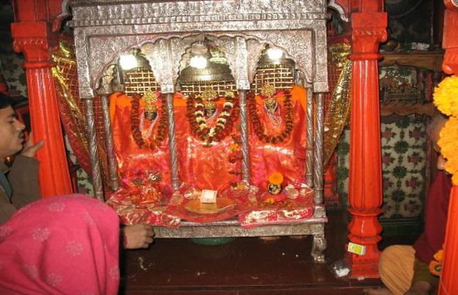 devi patan temple देवीपाटन मंदिरः यहां साक्षात मां हैं विराजमान, दर्शन करने पर पूरी होती है मनोकामनाएं