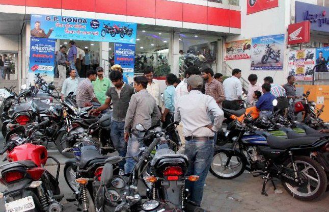 offer आज अंतिम दिन: BS-3 मॉडल्स के बाइक्स और स्कूटर पर मिली रही 22,000 रुपए तक की छूट