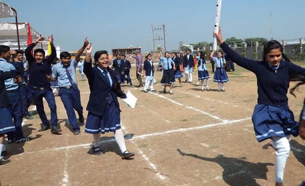 satna school स्कूल सत्र शुरू, जरूरतमंद बच्चों को शिक्षा की गारंटी नहीं दे रहे जिम्मेदार