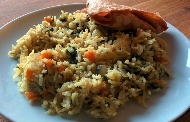 Spinach and carrot risotto ग्लोइंग स्किन पाने के लिए जरूर खाएं ये चीज