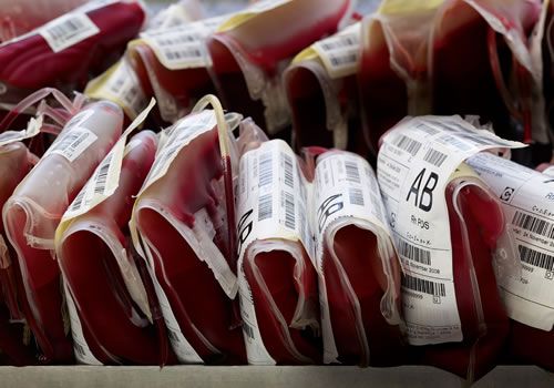 blood bank अजीब व्यवस्था: सबसे बड़े अस्पताल में जरूरतमंदों नहीं मिल रहा खून