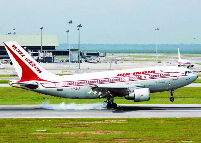 Air India एयर इंडिया ने वरिष्ठ नागरिक की उम्र घटाकर 63 से 60 की