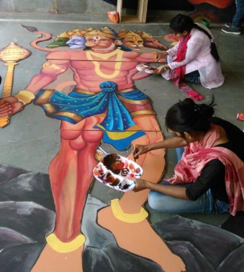 Hanuman इंजीनियरिंग के साथ ही धर्म में भी नंबर वन हैं BHU के स्टूडेंट
