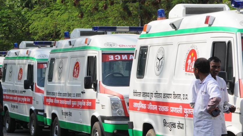 High Tech Ambulance 108 एम्बुलेंस के 2840 कर्मचारियों की हड़ताल, सरकार के खिलाफ प्रदर्शन