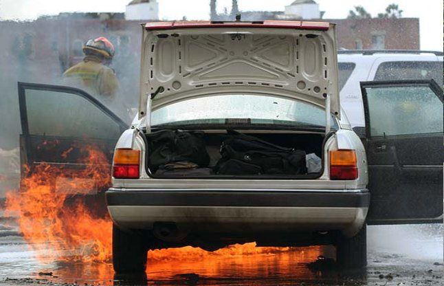 Car Care tips जानें, किस वजह से कार में लगती है आग और क्या इसके रोकने के उपाय ?