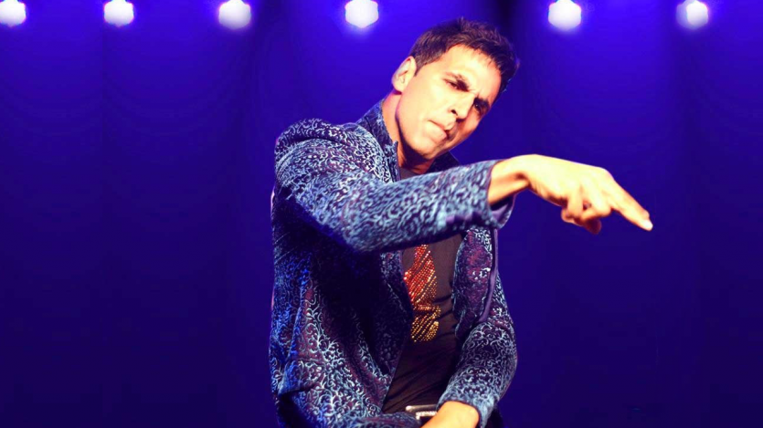 Akshay Kumar Da-Bangg tour में पहुंचे अक्षय कुमार, अपनी परफॉर्मेंस से फैंस को किया सरप्राइज, देखें VIDEO