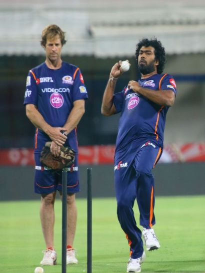 mumbai indians इंडियंस ने संभाल मैदान, किंग्स को वापसी की आस