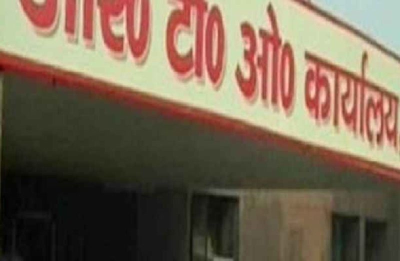 ARTO Chandauli BREAKING: परिवहन आयुक्त ने की चंदौली परिवहन विभाग में छापेमारी