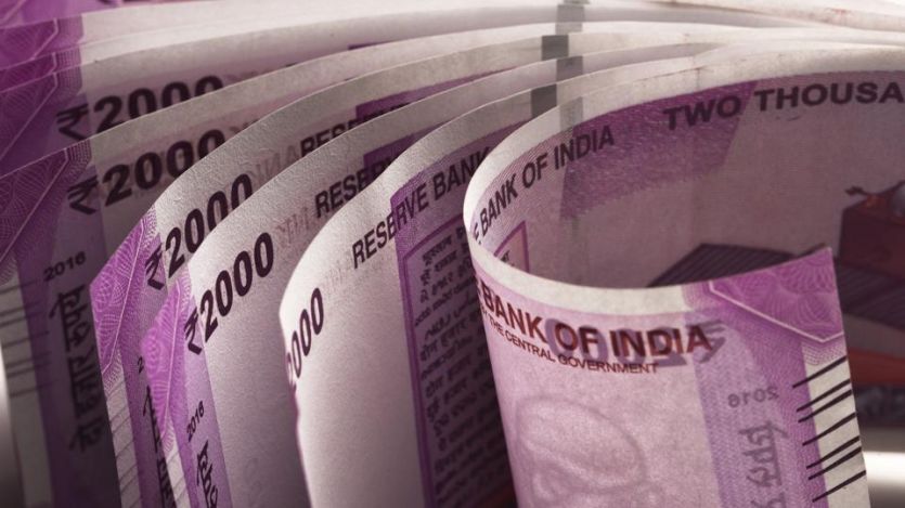 indian currency मालदा से एक लाख के जाली नोट जब्त, थाणे से 28 लाख के पुराने नोट बरामद