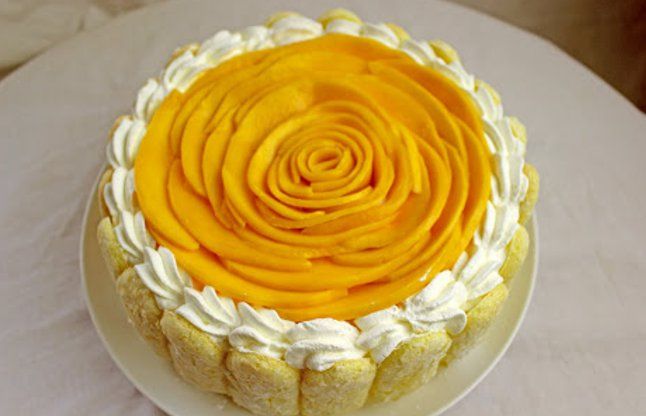 Mango cake गर्मियों में एंजॉए करें यमी मैंगो केक