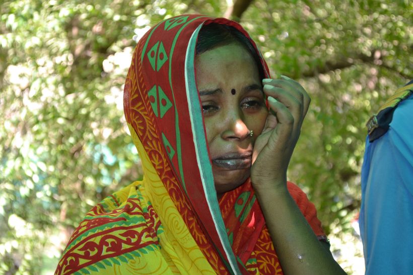 murder मजबूरी थीअपने हाथों सुहाग मिटाना