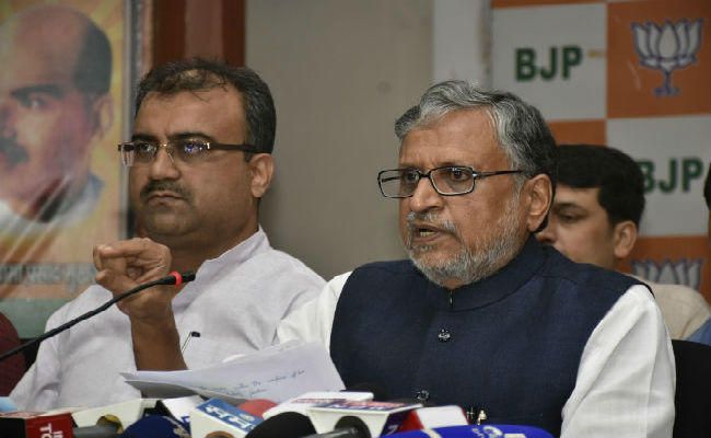 sushil modi on tej prap nitesh cabinet sack मंत्री तेज प्रताप ने छुपाई 'सच्चाई', नीतीश मंत्रिमंडल से करें बर्खास्त: सुशील मोदी