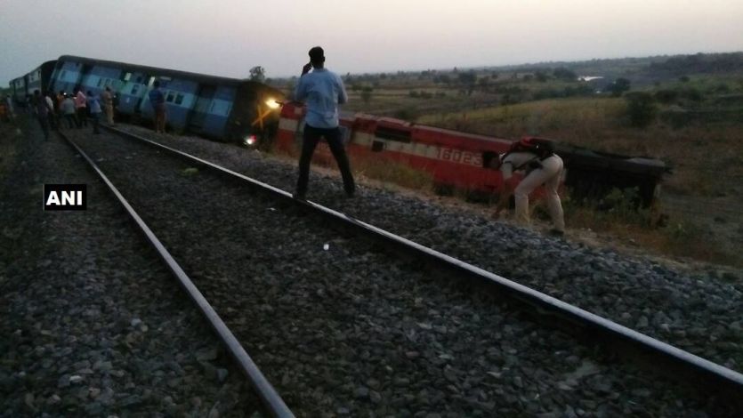 Aurangabad- Hyderabad passenger train कर्नाटक में पटरी से उतरी औरंगाबाद-हैदराबाद पैसेंजर ट्रेन