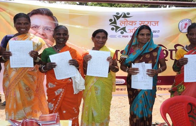 5th standerd student motiyabind news विशाखा के मोतियाबिंद का होगा इलाज, उचित समाधान से बढ़ रहा लोगों में विश्वास