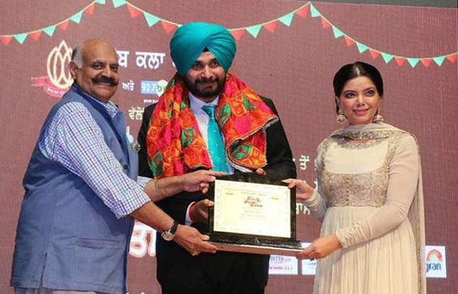 Punjab Gaurav Puraskar 'पंजाब गौरव पुरस्कार' से सम्मानित हुई प्रमुख हस्तियां