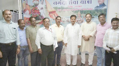 seoni बिना आदेश के राजस्व निरीक्षकों की हड़ताल समाप्ति पर संशय, पड़ी फूट