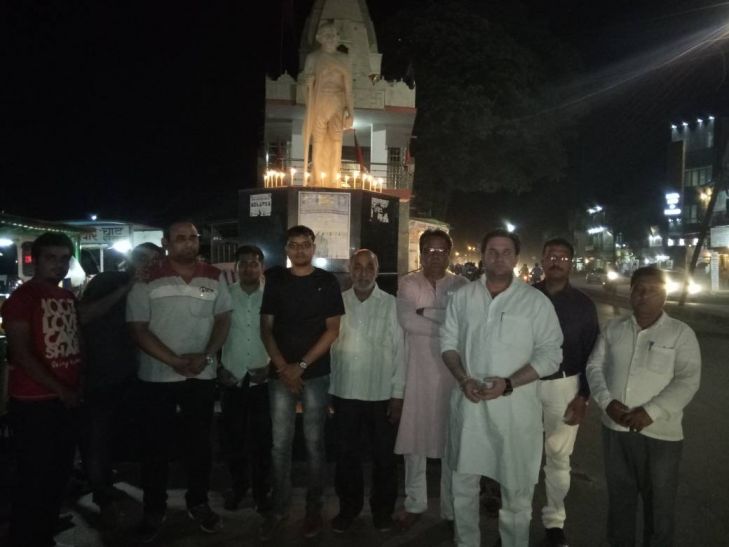balaghat कुलभूषण को वापस भारत लाने युवाओं ने मांग