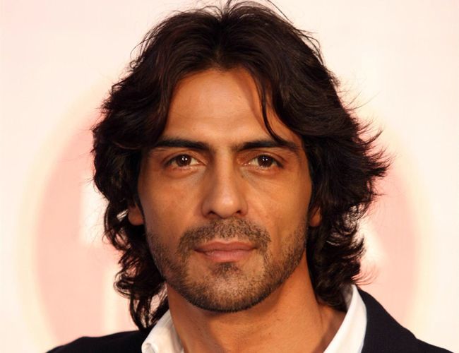 Arjun Rampal अपने लुक्स और एक्टिंग के लिए चर्चाओं में रहते हैं ये एक्टर