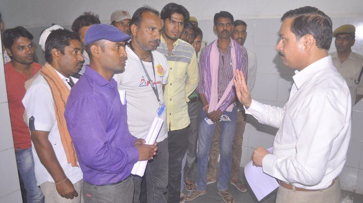 Taxmo company complaint District Labor Officer mem शिकायत हुई तो टेक्समो फैक्ट्री के एमडी बोले : हमने खून और रुपए नहीं मांगें