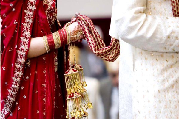 marriage इस अक्षय तृतीया पर करें यह उपाय, आपके घर भी बजेगी शहनाई