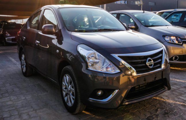 Nissan Sunny निसान की इस सेडान कार पर दे रही है 1.99 लाख रुपए की बड़ी छूट