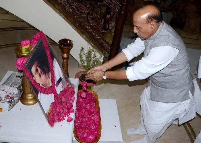 Home Minister Rajnath singh अखिलेश दास के घर पहुंचे गृहमंत्री राजनाथ सिंह