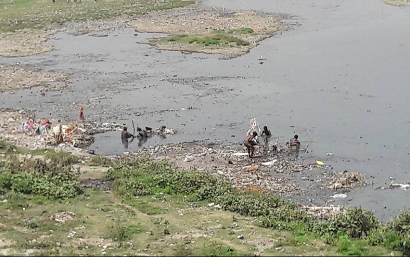 yamuna river भ्रष्टाचार का विकासः नालों में बह गए 4 हजार करोड़ रुपये