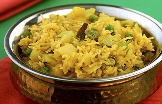 Handi Khichdi रात के समय खाएं कुछ हलका, ऐसे बनाएं हांडी खिचड़ी