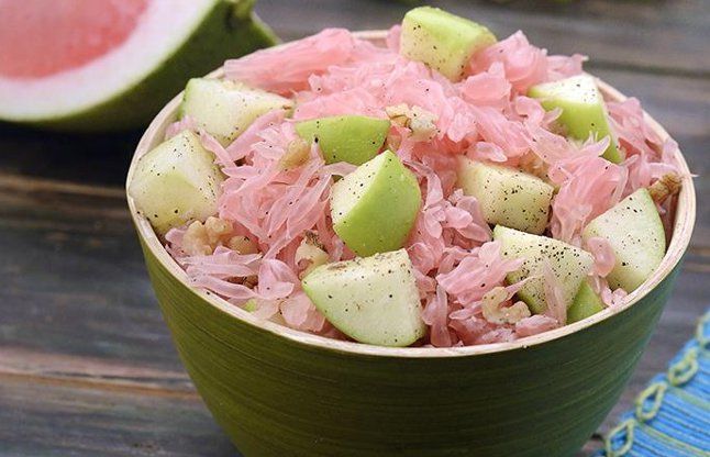 Grapefruit and green apple salad कैंसर से बचना है तो जरूर खाएं ये चीज