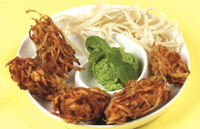 Threaded Paneer Rolls ईवनिंग स्नैक्स में बना सकते हैं थ्रेडेड पनीर रोल्स